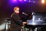 ELTON JOHN V SAZKA ARENĚ