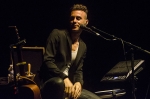 Asaf Avidan svým nezaměnitelným falzetem léčil zlomená srdce