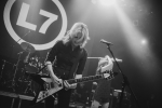 Buřičky L7 v Lucerna Music Baru připomněly zlaté časy grunge