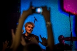 Colorful parade: Gerard Way v Lucerna Music Baru