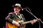 Elvis Costello poprvé vystoupil v Praze, třikrát přidával
