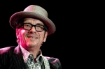 Elvis Costello poprvé vystoupil v Praze, třikrát přidával
