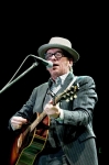 Elvis Costello poprvé vystoupil v Praze, třikrát přidával