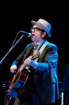 Elvis Costello poprvé vystoupil v Praze, třikrát přidával