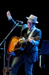Elvis Costello poprvé vystoupil v Praze, třikrát přidával