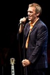 Hugh Laurie předvedl v Brně svůj hudební talent