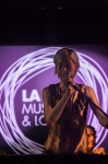 Indie popový objev ILLE rozezněl pražský klub La Loca