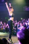 Kiesza naživo zaujme spíše choreografií, publikum i tak nadchla