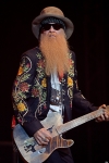 Lehké holky, auťáky, chlast a rokenrol: do Česka se vrátili ZZ Top
