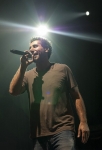 Serj Tankian v Praze: bezbolestné Harakiri a vyprodaná Lucerna