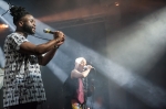 Young Fathers i Taylor McFerrin dokázali rozeznít podzim i beze strun