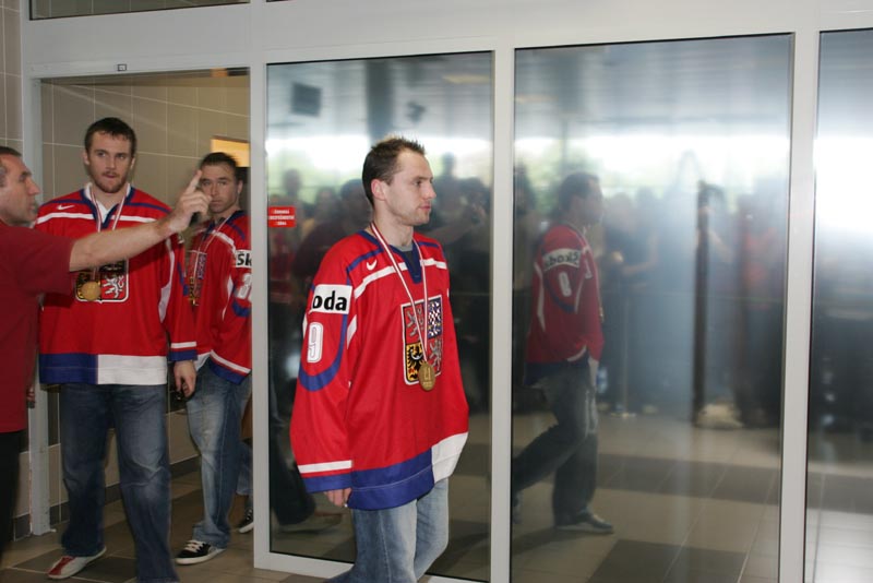 FOTKY ZLATÝCH HOKEJISTŮ