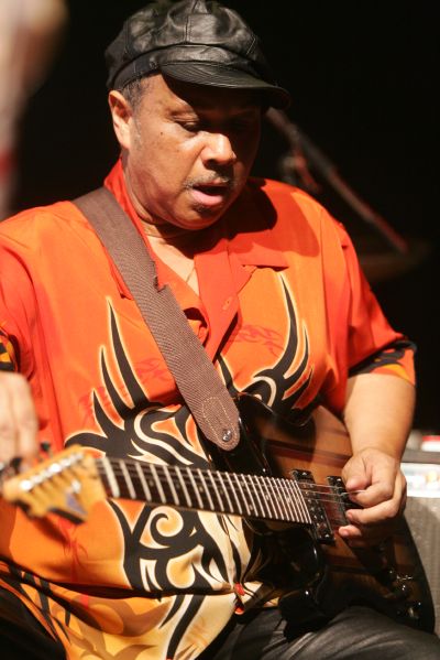 FOTKY EARTH, WIND & FIRE