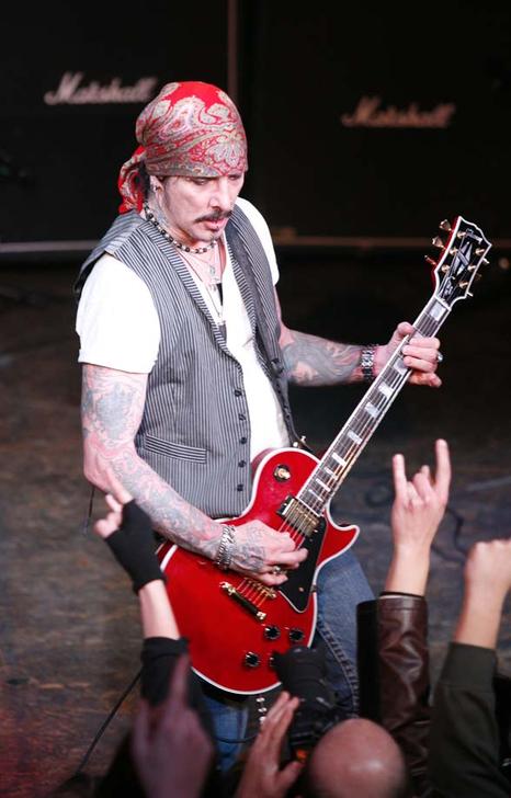 Eric Singer Project v Retru