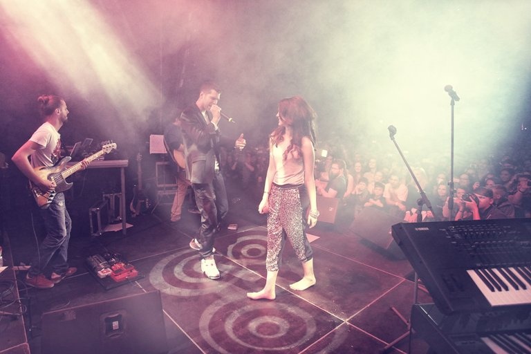 Celeste Buckingham a Majk Spirit vyprodali Bratislavu, teď jedou do Prahy