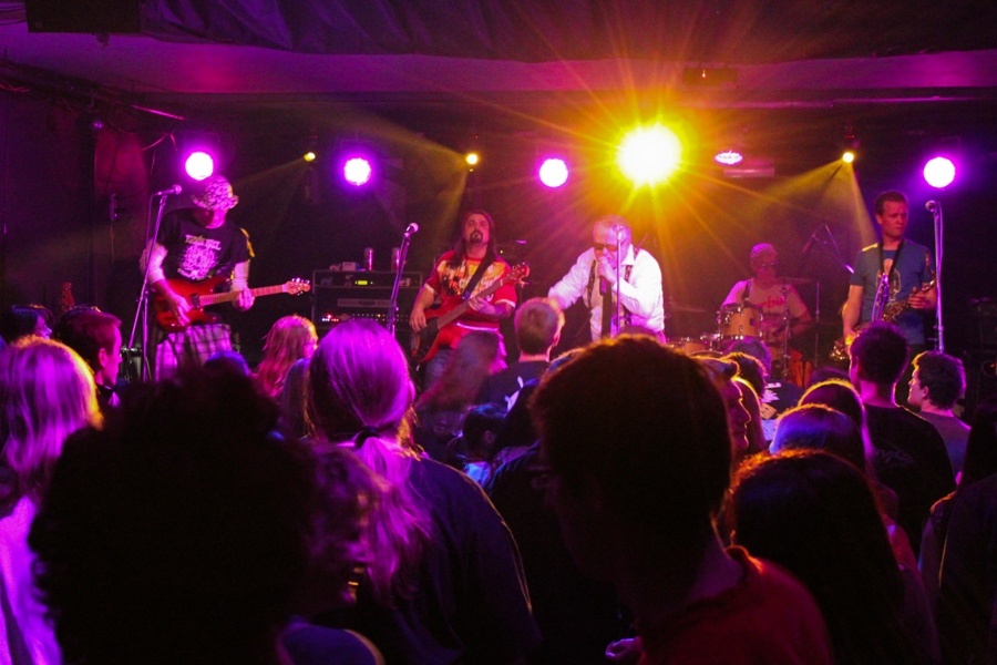 Doctor P.P., Rybičky 48 a Harlej společně vystoupili v pražském klubu Retro