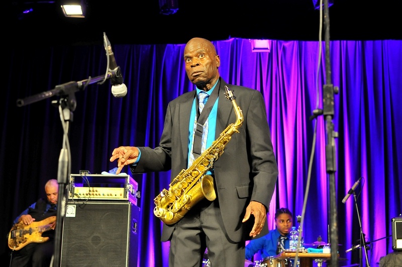 Funkové orgie v Plzni: Maceo Parker nadchl Měšťanskou besedu