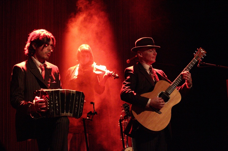 Gotan Project přivezl svojí multimediální show i do pražského Divadla Archa