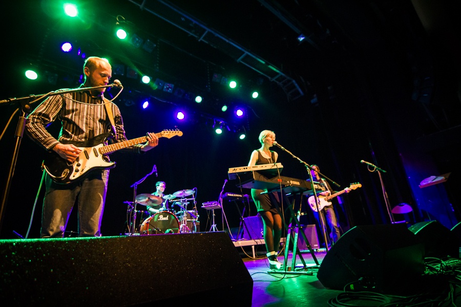Ille a Never Sol: Palác Akropolis pod ženskou nadvládou