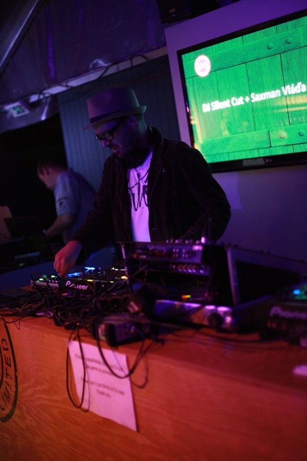 Jameson Festival Lounge ve Varech: celotýdenní párty s Pavlem Bidlem a dalšími DJs