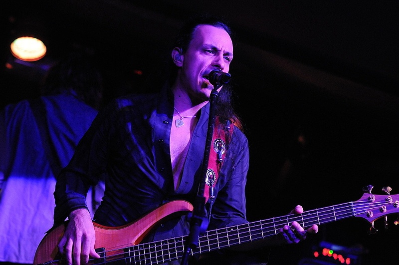 Ken Hensley zavítal při svém posledním turné do pražského Retra