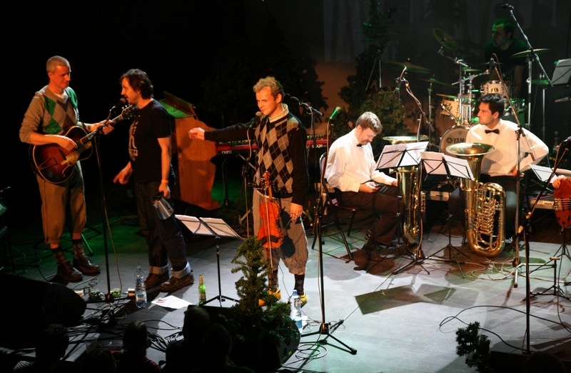 Lovu zdar, hlásili Hm... na křtu v Paláci Akropolis