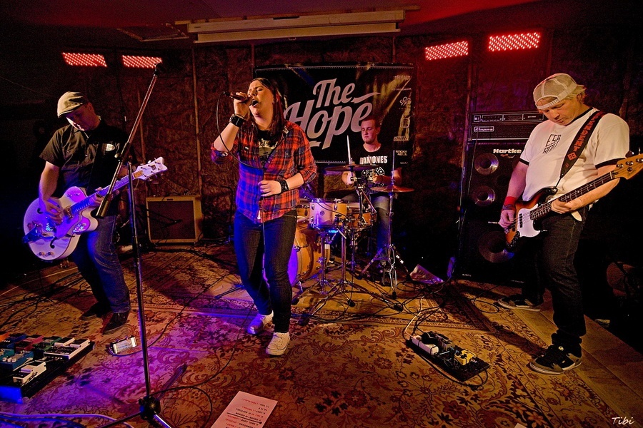 Mejdan se Snowpunx Orkestra ve Vrchlabí