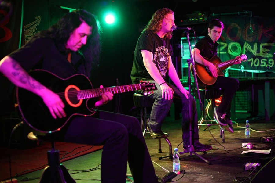 Metal v akustickém kabátku: Blaze Bayley, bývalý zpěvák Iron Maiden, vystoupil v Rock Café