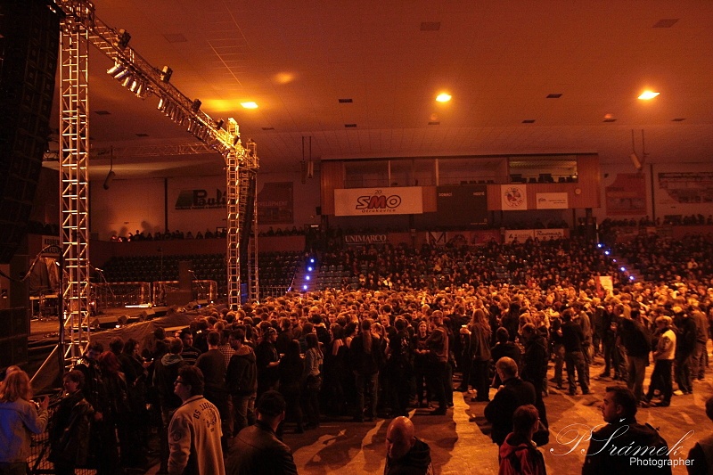 Metalové hody ve Zlíně: po necelém roce se vrátili Sabaton