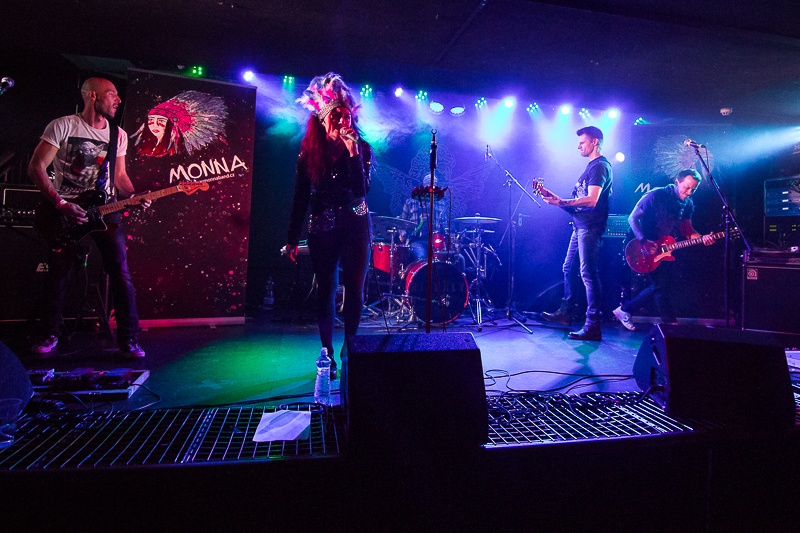 Monna pokřtila v Rock Café nový videoklip, sekundovaly Rituály