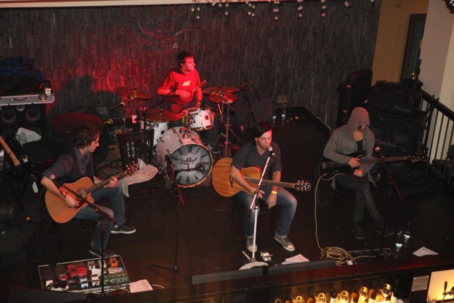 Na iREPORT night hráli Imodium unplugged, podpořili je Bára Zemanová, UDG i Divokej Bill 