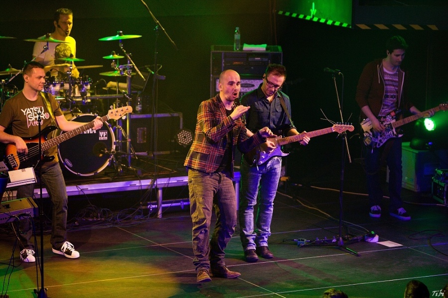 No Name v Českých Budějovicích: úsměvy rozdávala kapela i její fanoušci