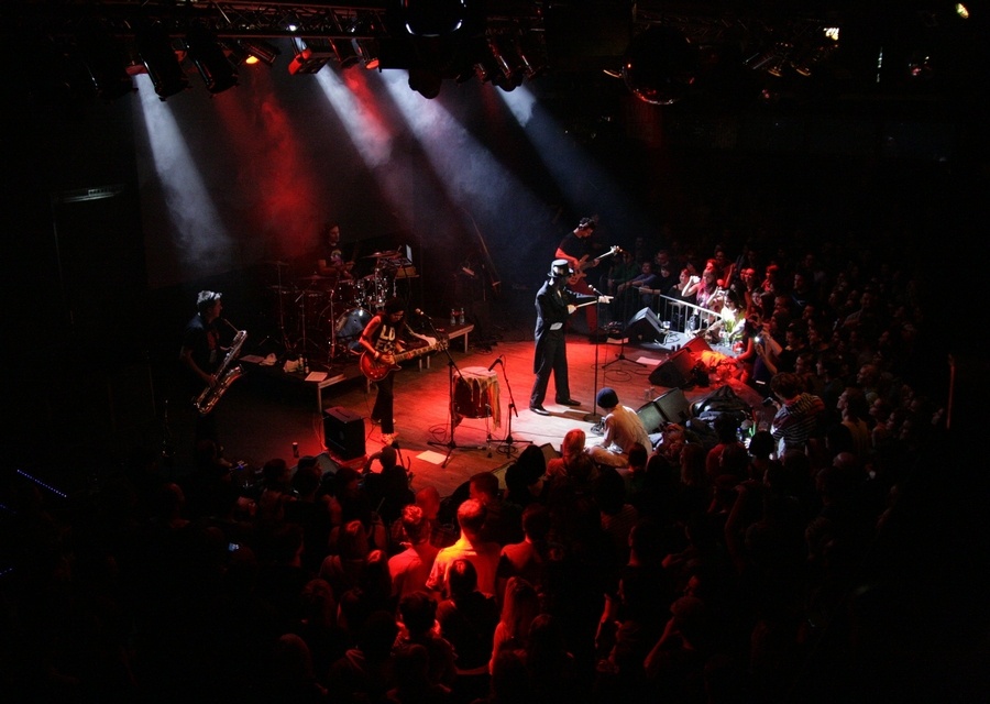 N.O.H.A. a její cirkus: křest desky v Lucerna Music Baru