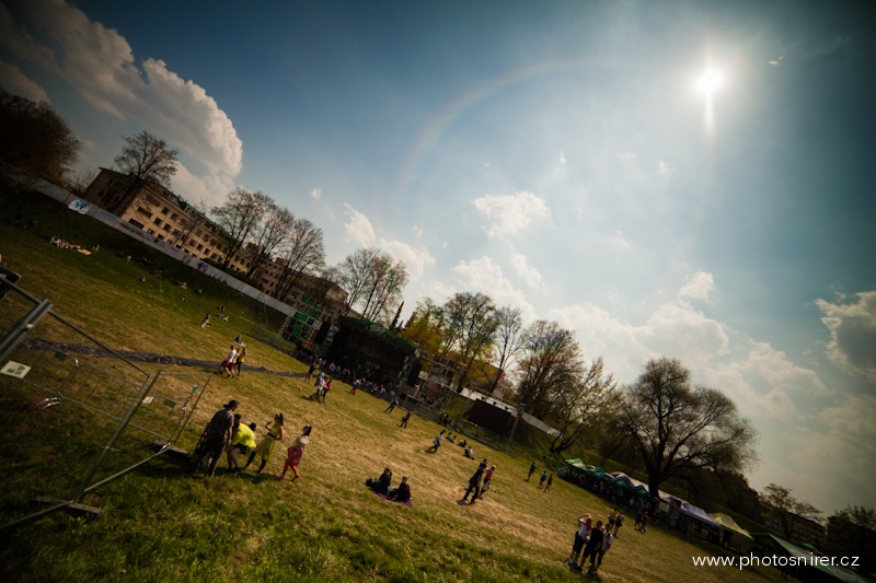 Oslavy máje odstartovaly v Hradci Králové. Nechyběli Tomáš Klus, Mandrage nebo Kryštof