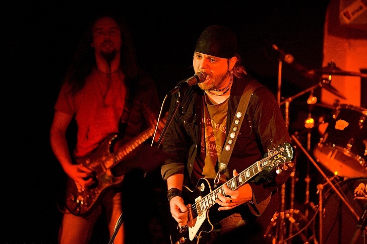 Punk Fest Against Racism v Marty´s Clubu