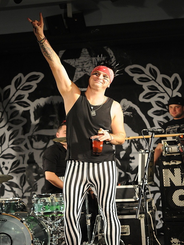 Rybičky 48 točily nový klip. Místo komparzu zapojily fanoušky