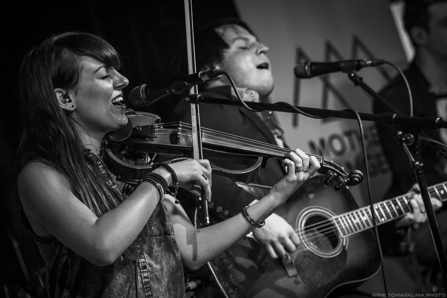 Spolu a unplugged: Imodium a zakázaný ovoce zahájili akustickou tour