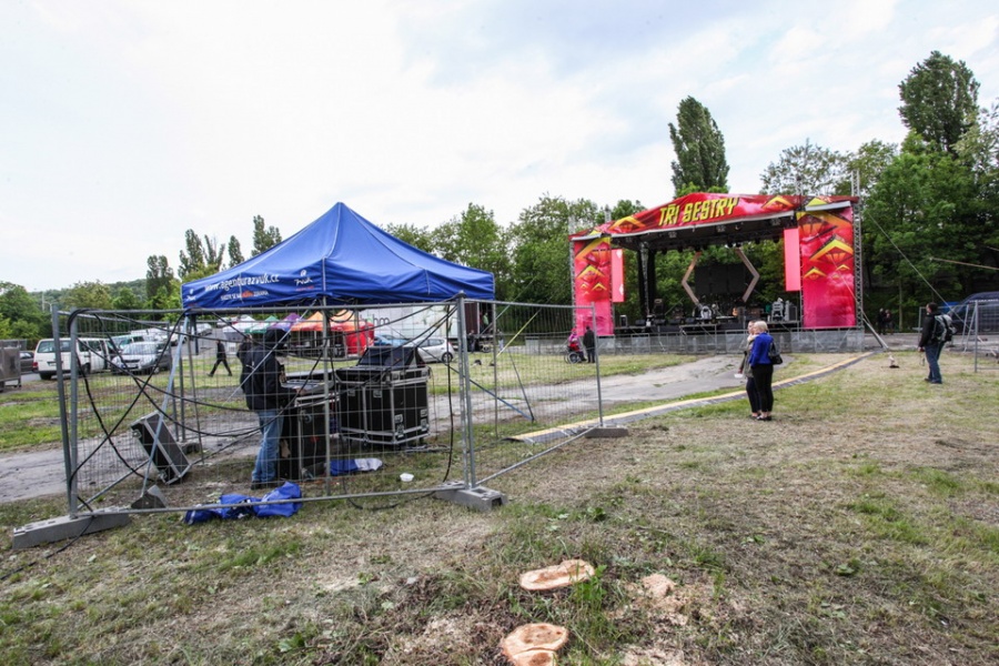 Tři sestry odhalily v Braníku své nové meziplanetární překvapení