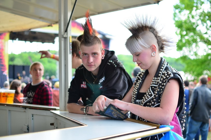 Tři sestry, Totální nasazení, Doctor P.P. a hromada pankáčů dováděli na Džbáně