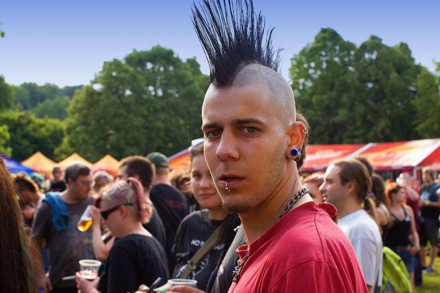 Tři sestry, Visací zámek, E!E, Plexis a další slavili narozeniny na Džbánu