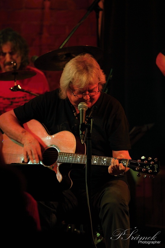 Vladimír Mišík v Ostravě: turné ke 40. výročí alba Kuře v hodinkách