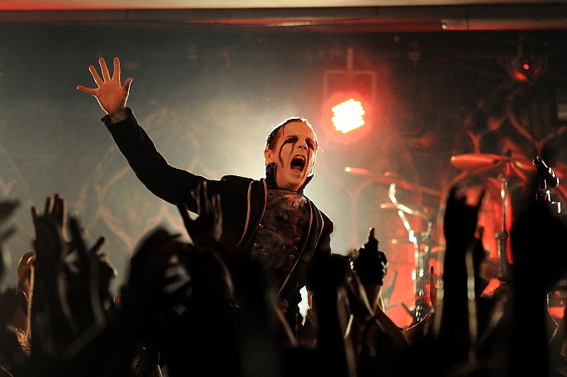 Vyprodané pražské Retro zažilo nájezd Němců Powerwolf