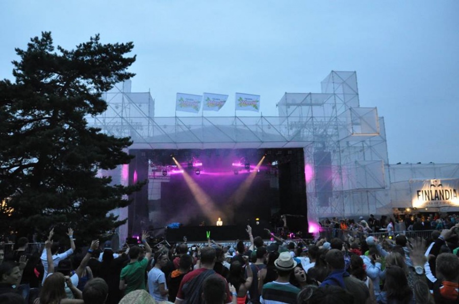 Vyprodaný Mácháč zažil nejmocnější taneční párty letošního léta