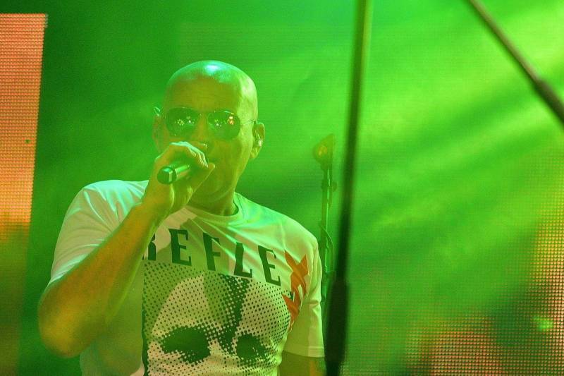 Příběh českého hitu: Tři sestry - Život je takovej