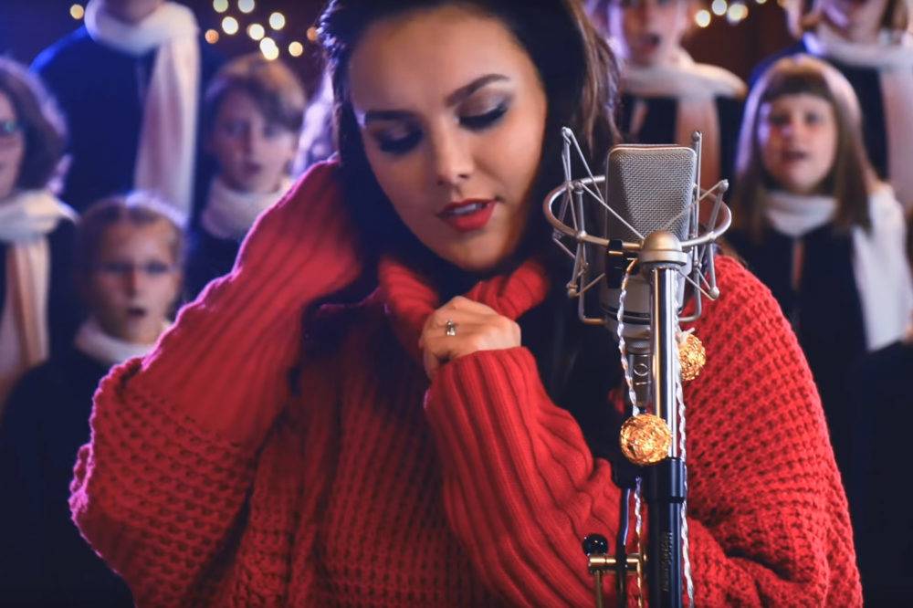 Příběh českého hitu: Ewa Farna - Vánoce na míru