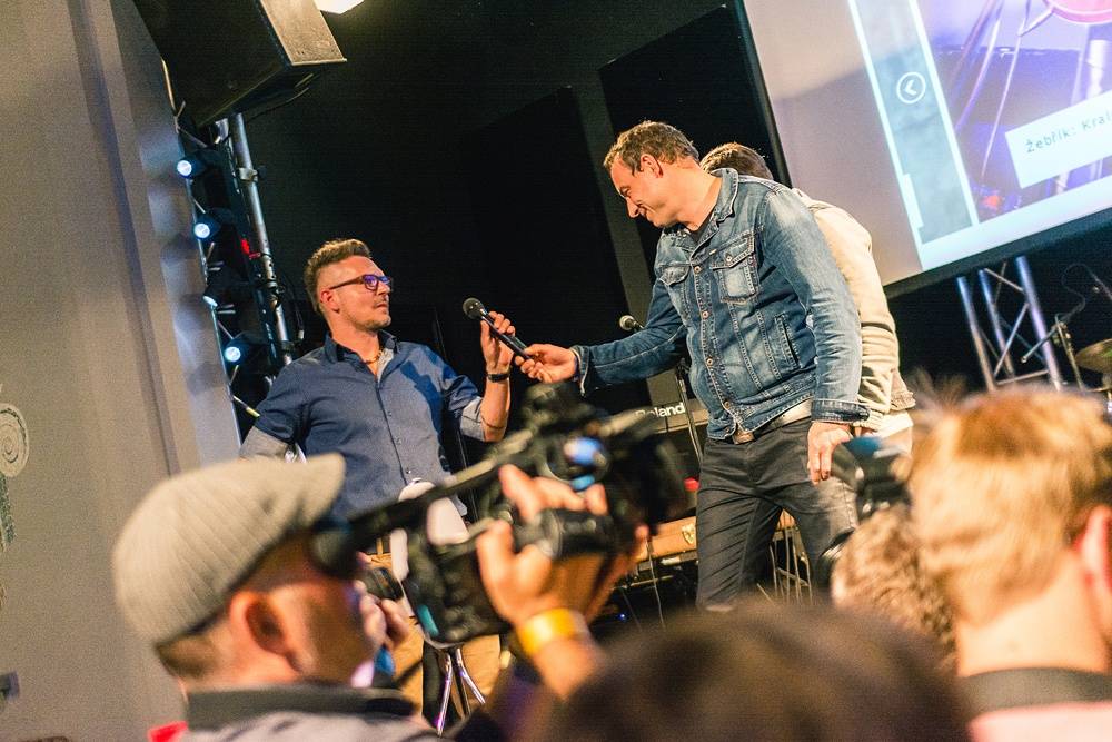 Křest nového iREPORTu v La Loce doprovodil skvělý koncert Lake Malawi