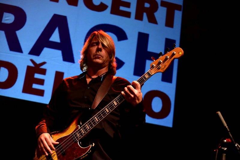 Tonya Graves, Michael Kocáb, Monika Načeva a další podpořili uprchlíky