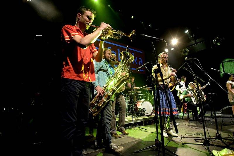 Tonya Graves, Michael Kocáb, Monika Načeva a další podpořili uprchlíky