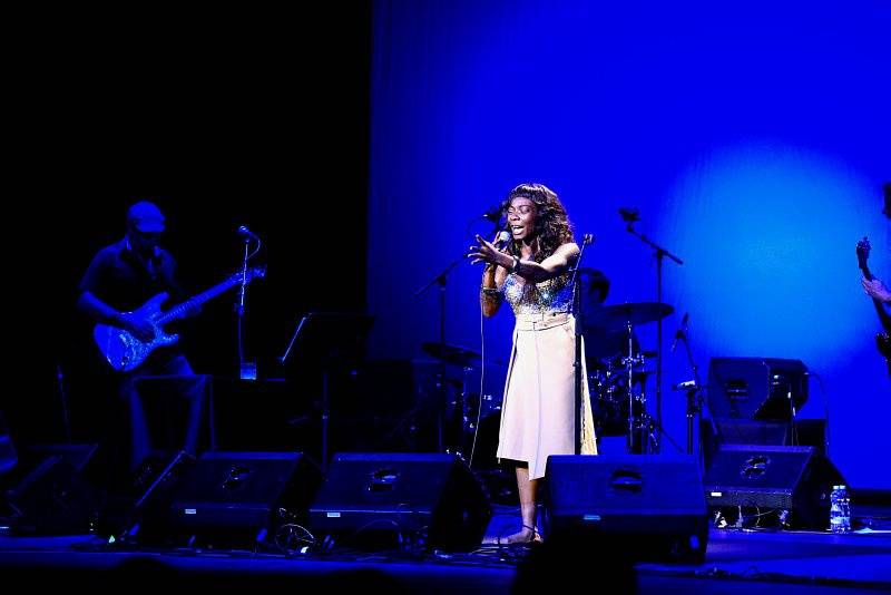 Struny podzimu zahájila okouzlující Buika