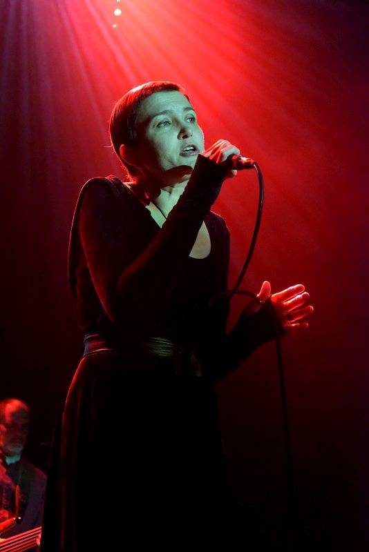 Inna Zhelannaya přivezla do pražské Akropole mix folku, jazzu i rocku